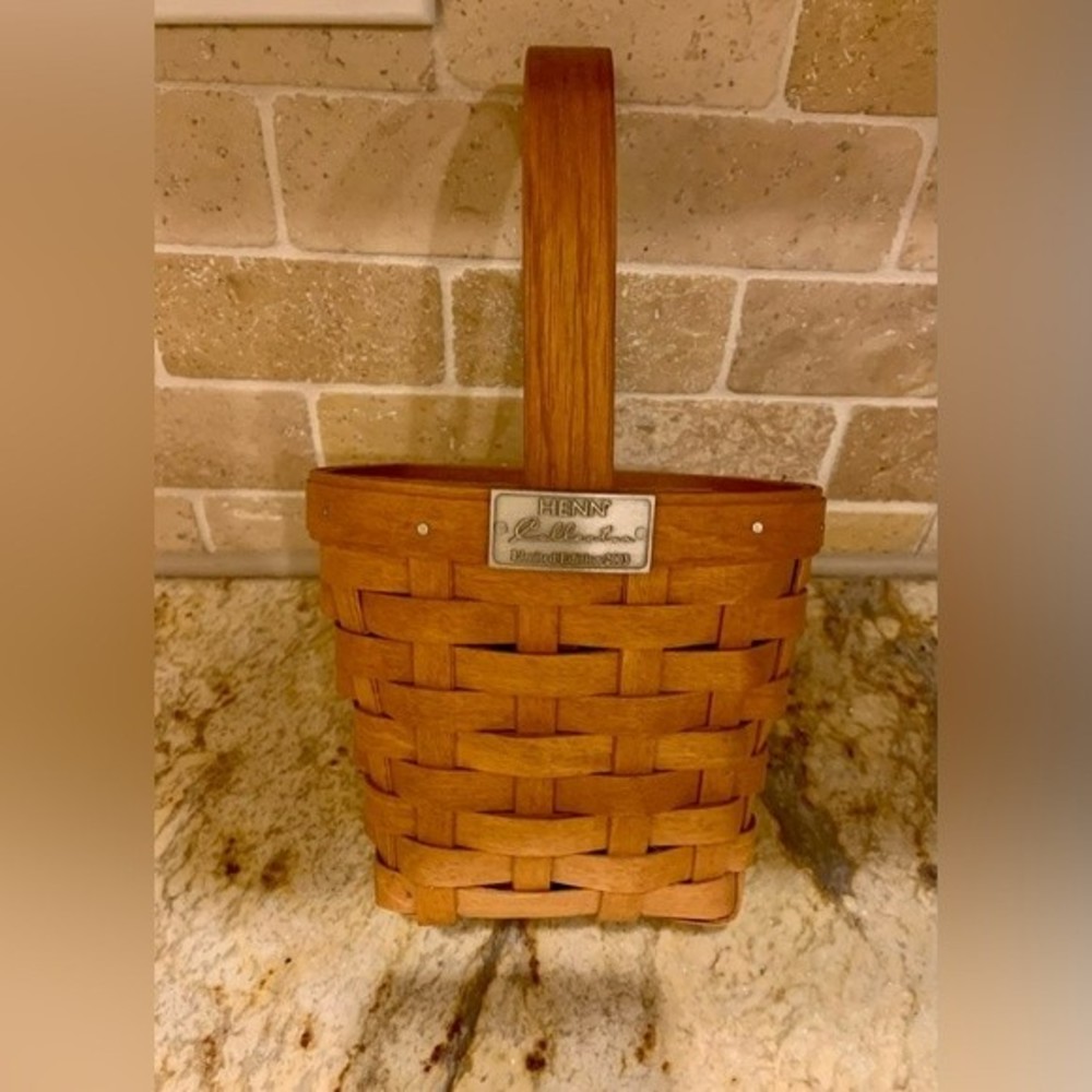 Henn Workshops Collector’s Society Mini Easter Basket 2003 Limited Edition